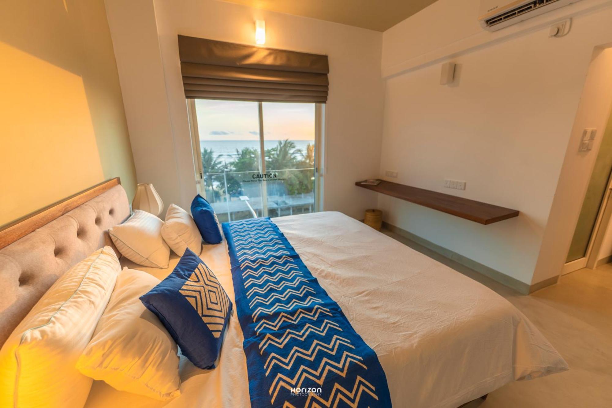 50 By The Sea Hotel Dehiwala-Mount Lavinia Exterior photo
