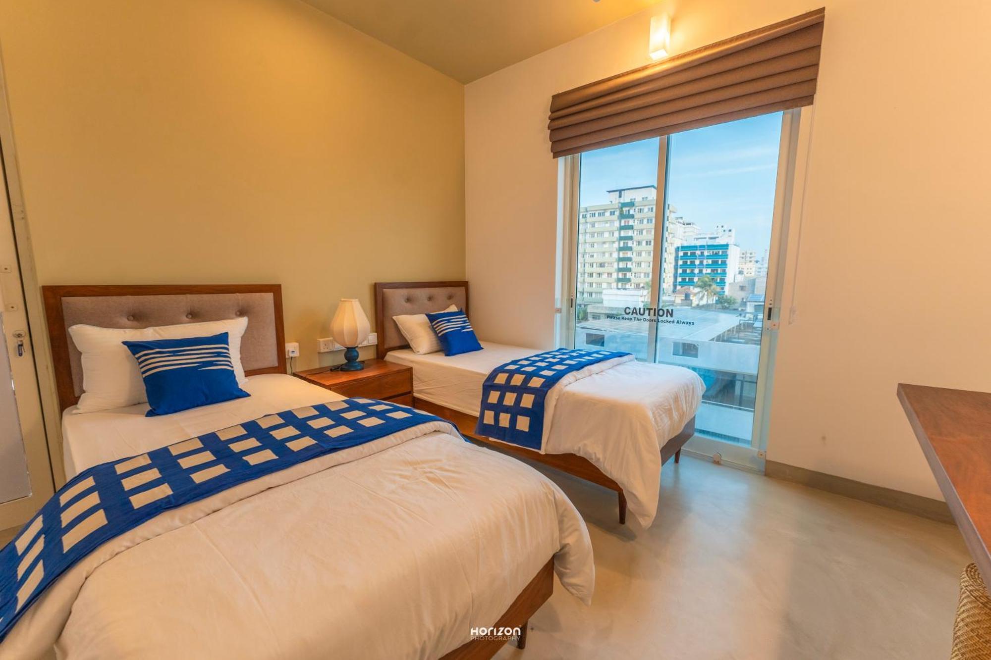 50 By The Sea Hotel Dehiwala-Mount Lavinia Exterior photo