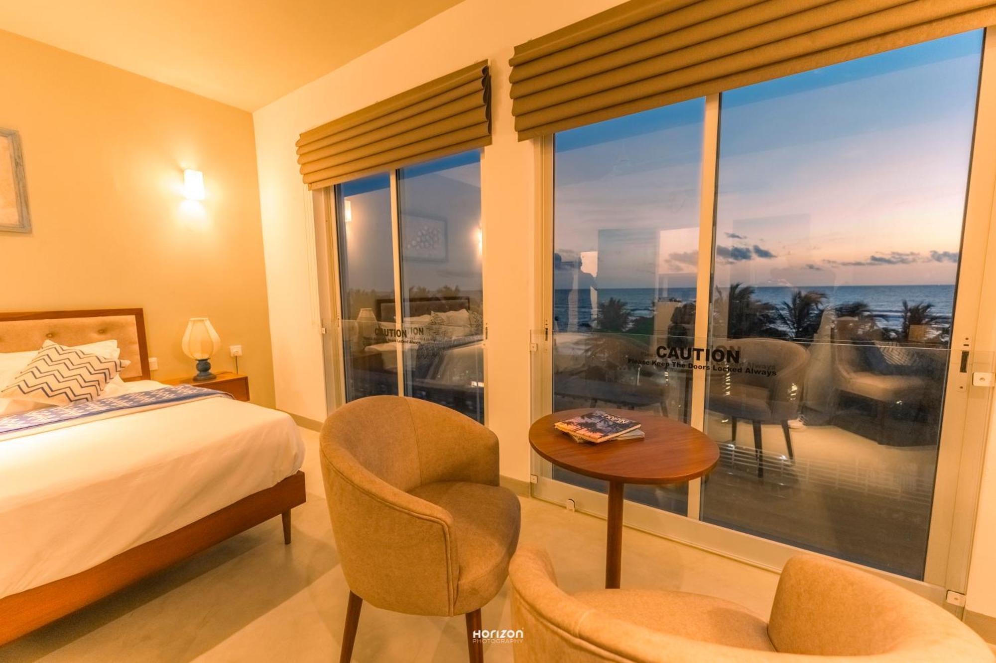 50 By The Sea Hotel Dehiwala-Mount Lavinia Exterior photo
