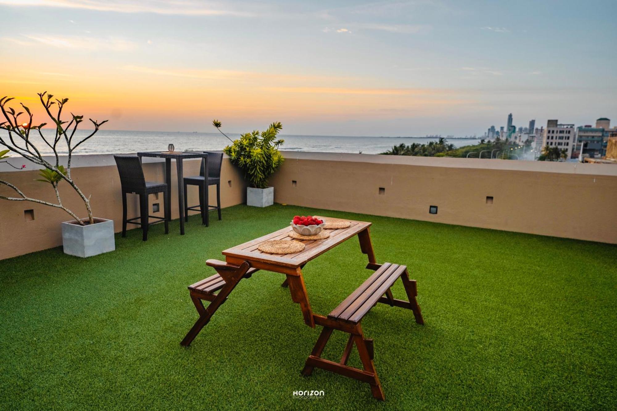 50 By The Sea Hotel Dehiwala-Mount Lavinia Exterior photo